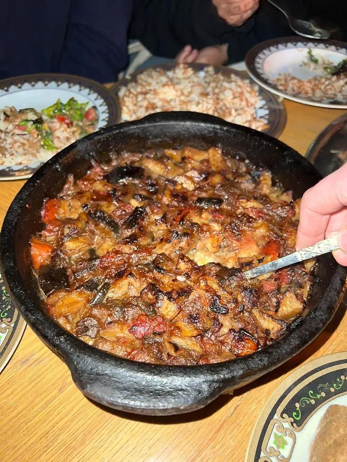 One Love Guesthouse & Restaurant Luxor Pensionat