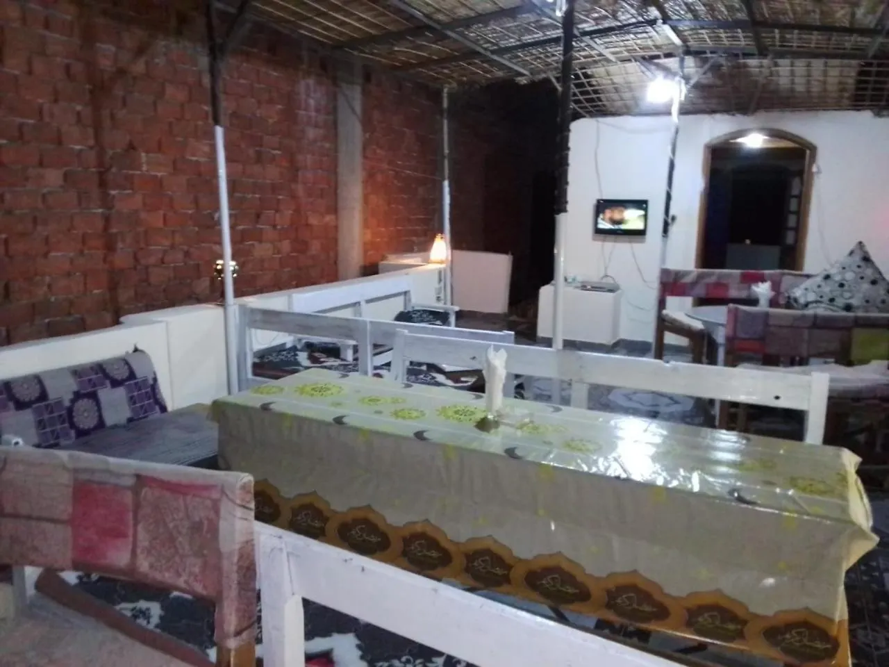 One Love Guesthouse & Restaurant Luxor Affittacamere