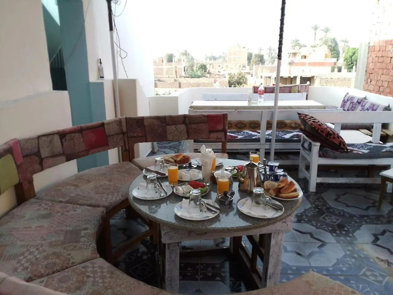 One Love Guesthouse & Restaurant Luxor