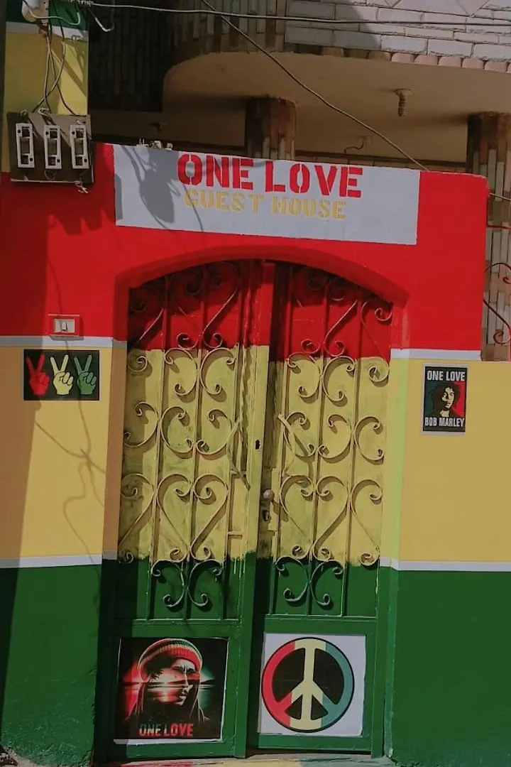 One Love Guesthouse & Restaurant Luxor