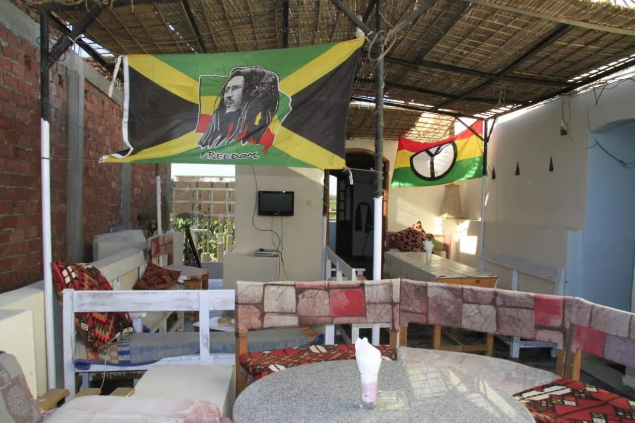One Love Guesthouse & Restaurant Luxor