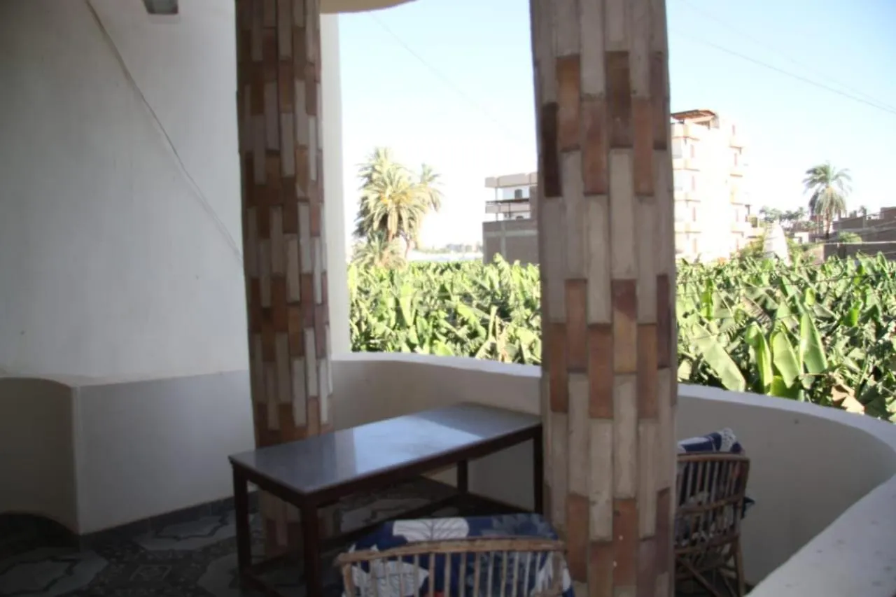 One Love Guesthouse & Restaurant Luxor