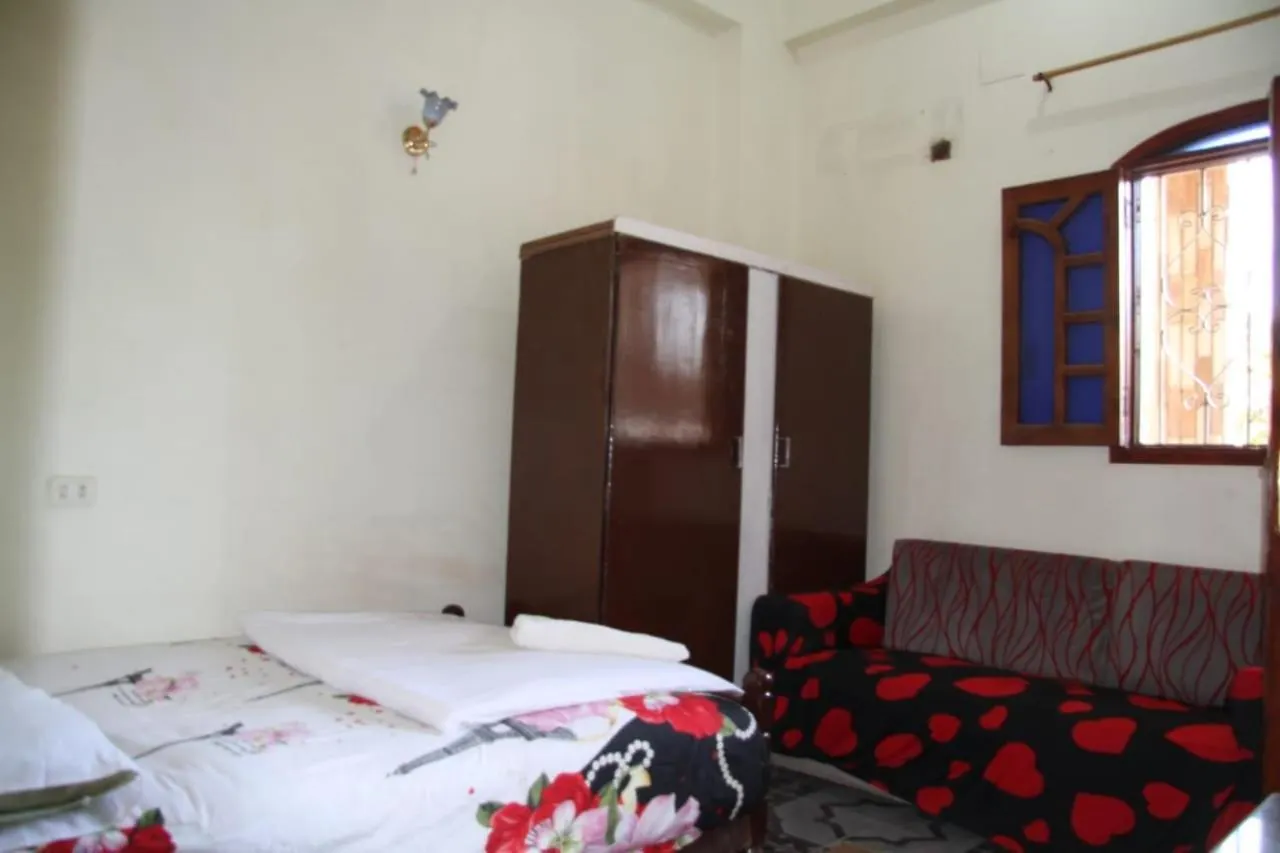 One Love Guesthouse & Restaurant Luxor 0*,